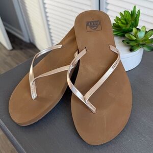 Reef Flip Flops Sandals Bliss Nights Tan Champagne Gold